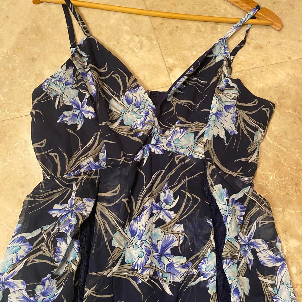 NEW Nikibiki Maxi dress- Size M - Picture 7 of 12